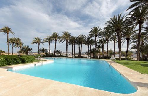 Javea Hotel | Elegant Parador de Jávea: Oceanfront Retreat with Pool
