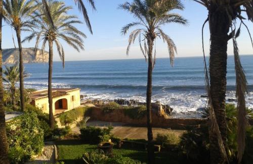 Javea Hotel | Elegant Parador de Jávea: Oceanfront Retreat with Pool