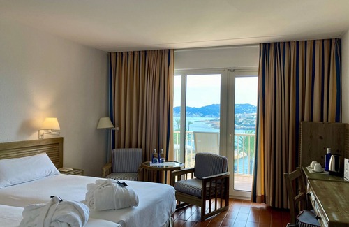 Javea Hotel | Experience Elegance at Parador de Jávea with Pool & Spa