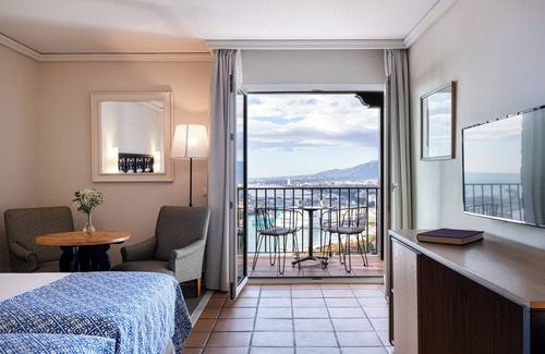 Monte de Gibralfaro Hotel | Elegant Parador Málaga Gibralfaro Hotel with Spa & Pool