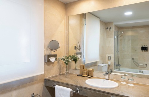 Monte de Gibralfaro Hotel | Elegant Parador Málaga Gibralfaro Hotel with Spa & Pool
