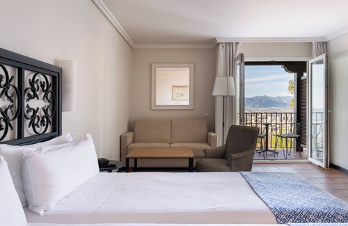 Monte de Gibralfaro Hotel | Elegant Parador Málaga Gibralfaro Hotel with Spa & Pool