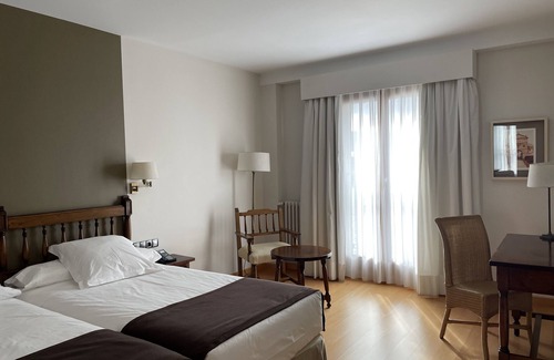 Puebla de Sanabria Hotel | Delightful Stay at Parador de Puebla de Sanabria - 4 Star