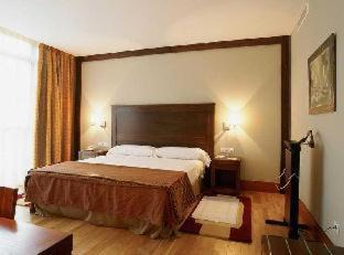 Soria Hotel | Discover Parador de Soria: 4-Star Comfort Awaits