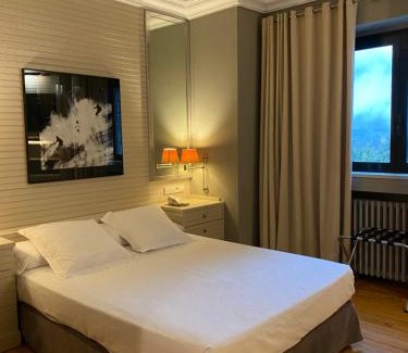 Vielha e Mijaran Hotel | Relax at Parador de Vielha: 4-Star Spa and Ocean Views