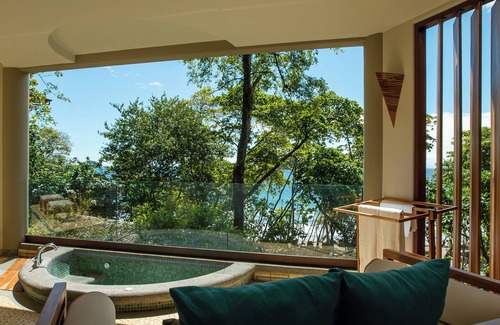 Manuel Antonio Hotel | Discover Parador Nature Resort and Spa: 4-Star Retreat