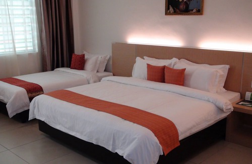 Lutong Hotel | Discover Paragon Lutong Hotel: Accessible & Family-Friendly