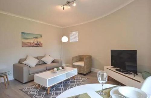 Observatory Apartment | Discover The Paragon LUXE: Rooftop Pool & Gym Awaits