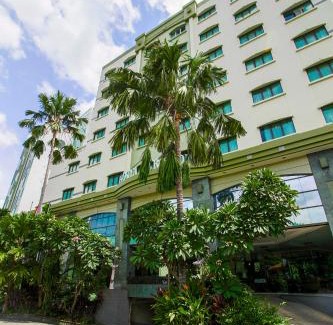 Kebon Sirih Hotel | Inviting Paragon Wahid Hasyim: Breakfast & Family-Friendly Stay