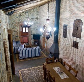 Cazalla De La Sierra House | Unforgettable Getaway at Paraiso del Hueznar with Pool & Pets