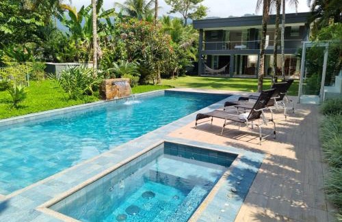 Centro Villa | Paradise Awaits at Paraiso em Angra dos Reis Hotel