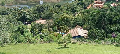 Piracaia House | Discover Paraiso em Piracaia: Pet-Friendly Retreat with Pool