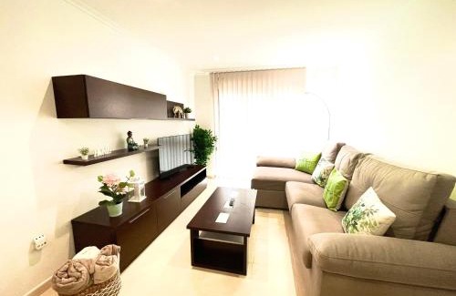 Viveiro Apartment | Family-Friendly Retreat at PARAISO - Your Perfect Getaway