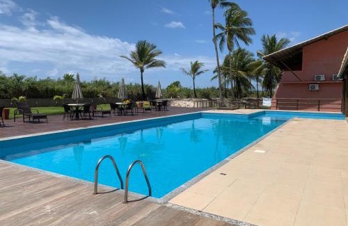 Aritagua Apartment | Relax at Paraiso Pe na Areia: Oceanfront Oasis with Hot Tub