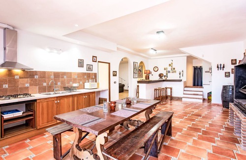 Torre de Benagalbon House | Discover Paraje los Cabreras: Oceanfront Retreat with Pool