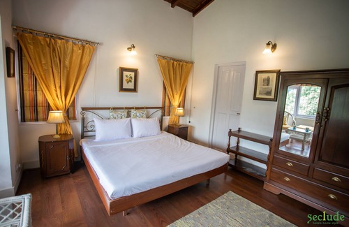 Ramgarh House | Secluded Parakeet Haven in Taradale with Breakfast Included
