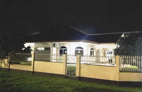 Paramaribo Villa | Paramaribo Villa 8p Full Airco Near Mall