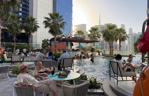 Business Bay Apartment | Paramount Towers - Direct Pool Access - 5 Star Hotel Amenities