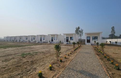 Puranpur House | Paras Resort