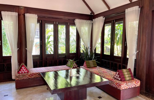 Luang Prabang Hotel | Discover Parasol Blanc Luang Prabang with Pool & Breakfast