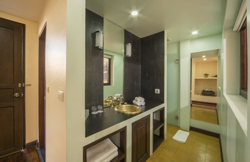 Luang Prabang Hotel | Discover Parasol Blanc Luang Prabang with Pool & Breakfast
