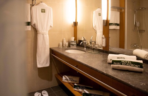 Centre Ville Hotel | Indulgent Stay at Hotel Parc Beaumont Pau MGallery