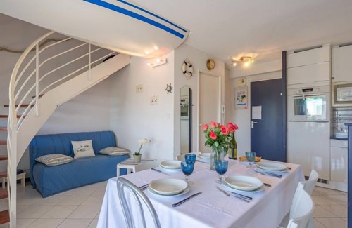 Pontaillac Apartment | Oceanfront Retreat at Parc de Pontaillac by Interhome