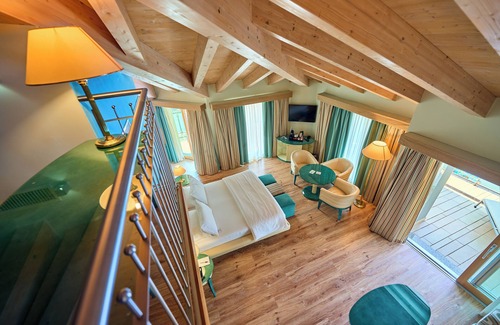 Riva del Garda Hotel | Elegant Parc Hotel Flora: Rated 9.4, Pool & Spa Awaits