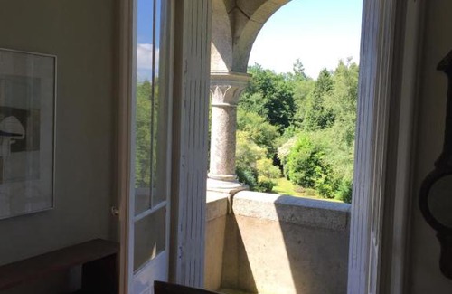 Locronan House | Pet-Friendly Parc Trihorn with Family Amenities & High Ratings