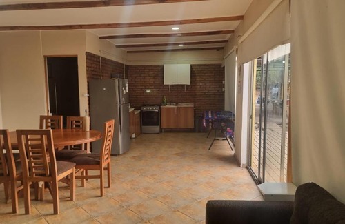 Melipilla Ski Chalet | Pet-Friendly Retreat: Parcela en Melipilla with Pool