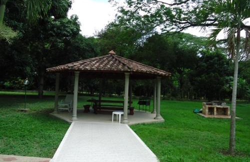 Santa Fe de Antioquia Villa | Discover Hato Obrego: Family-Friendly with Pool Access