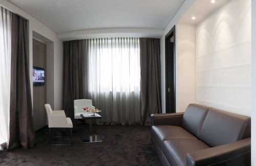 Municipio 5 Hotel | ```html
Relax at Parco dei Principi Hotel Congress & Spa
```