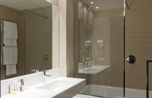 Municipio 5 Hotel | ```html
Relax at Parco dei Principi Hotel Congress & Spa
```
