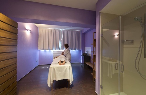 Municipio 5 Hotel | ```html
Relax at Parco dei Principi Hotel Congress & Spa
```