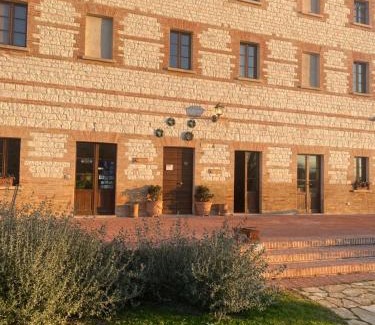 Urbania Bed & Breakfast | Relax at Parco Ducale Country House with Ocean Views