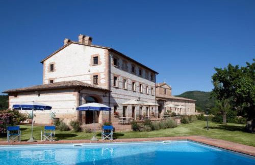 Urbania Bed & Breakfast | Relax at Parco Ducale Country House with Ocean Views