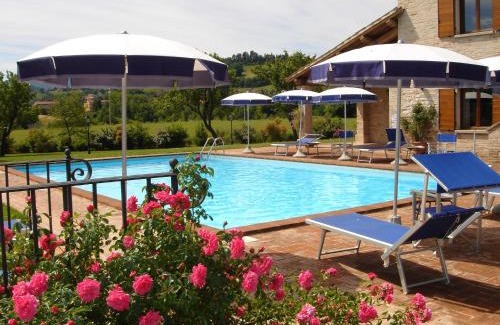 Urbania Bed & Breakfast | Relax at Parco Ducale Country House with Ocean Views