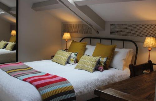 Fiddington Bed & Breakfast | Guest Rated: 9.9 at Pardlestone Farm B&B - Family Friendly