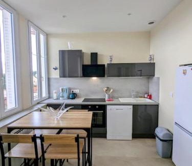 Roanne Apartment | Serene Escape in a Family-Friendly Retreat
