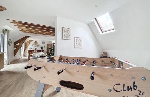 Bagneres-de-Bigorre Apartment | Experience Le Pic du Midi: Spa & Hot Tub Retreat Awaits