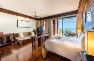 Ban Nakhale Resort | Experience Paresa Resort Phuket with Oceanfront Luxury