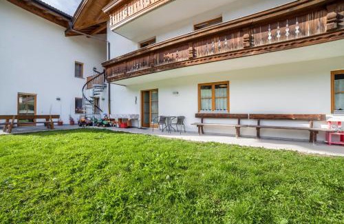 Racines Apartment | Pet-Friendly Parigger Apt Lavendel - Rated 9/10 by Guests