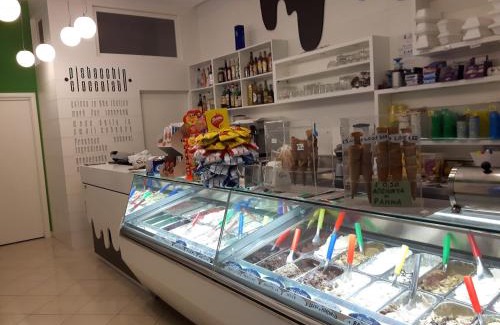 Palinuro Hotel | Welcoming Parigino: Breakfast & Family-Friendly Comfort