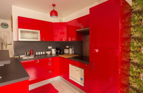 Creteil Apartment | Experience Paris à Portée de Main with Spa and Breakfast
