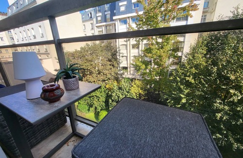 Porte-Dauphine Apartment | Paris 16th cosy apartment, quiet bright Trocadero Eiffel Tower Champs Elysées