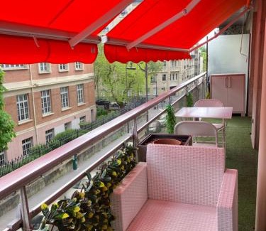 Auteuil Apartment | Delightful Paris Studio with Terrace - Guest Rated 9.8/10
