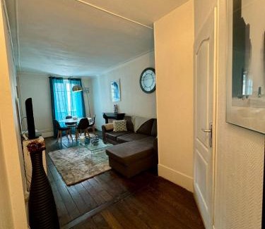 Passy Apartment | Elegant 50m2 Apartment Near Eiffel Tower - Guest Rated 9.5