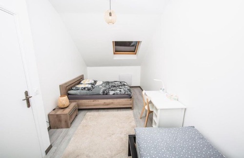 Alfortville Apartment | Family-Friendly Paris City Flat with Perfect 10 Score