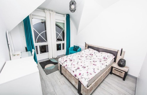 Alfortville Apartment | Family-Friendly Paris City Flat with Perfect 10 Score