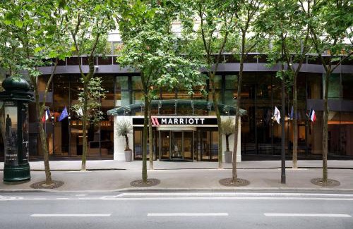 Parc-de-Montsouris Hotel | Convenient Paris Marriott Rive Gauche Hotel & Conference Center